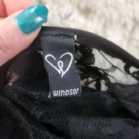 Windsor Charismatic in Crochet Skater Dress Black Size XS - Picture 6 of 13